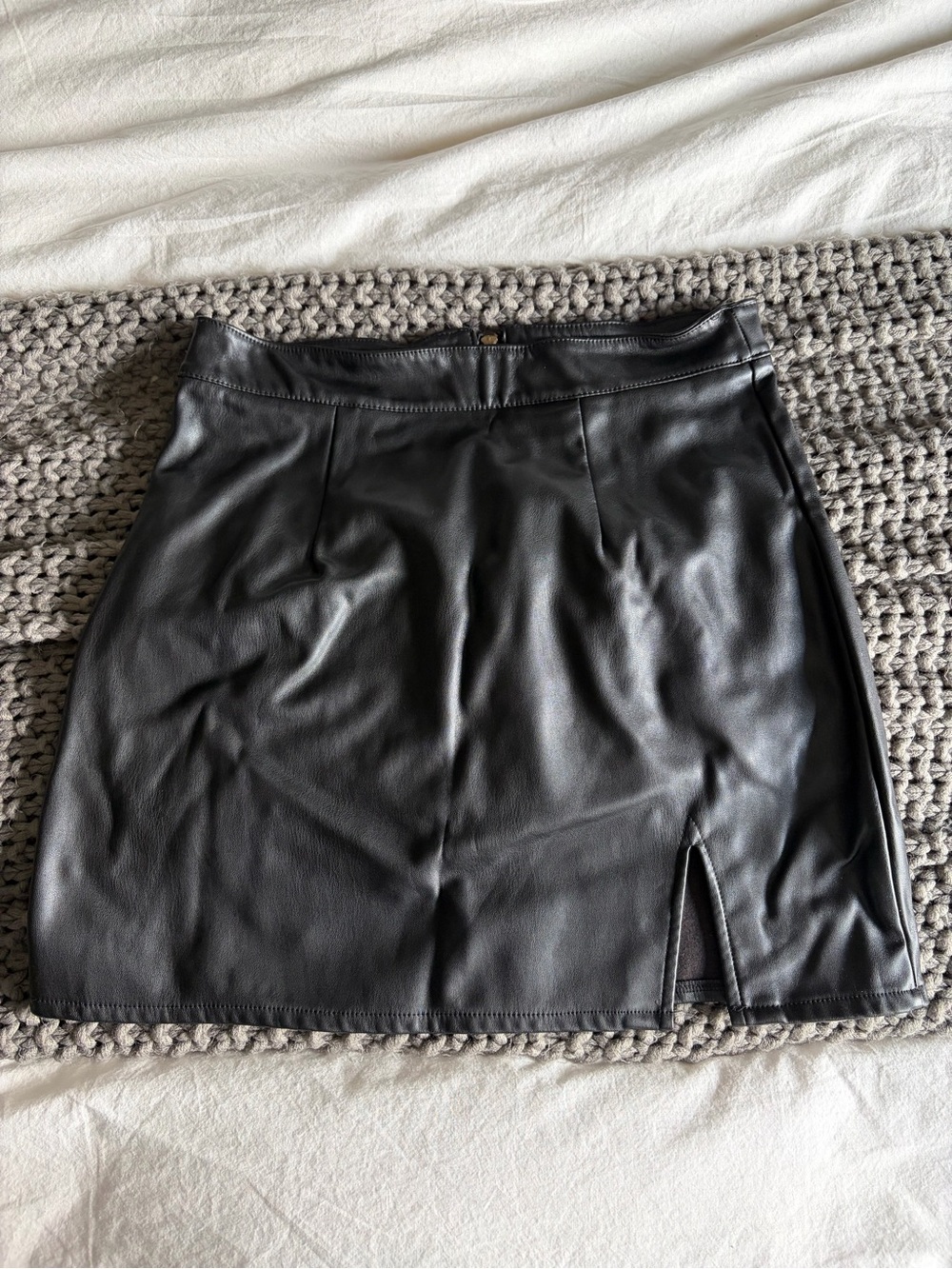 Kendall & Kylie Black Faux Leather Mini Skirt with Front Slit Detail